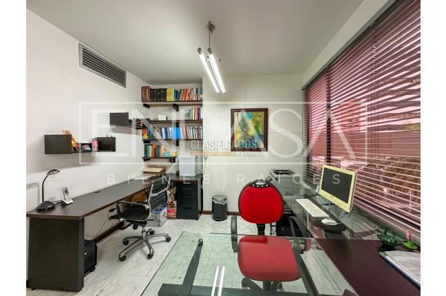 Oficinas y Consultorios, Venta, Versalles - $220.000.000