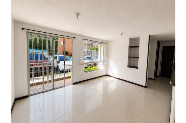 Apartamentos, Venta, El Refugio - $210.000.000