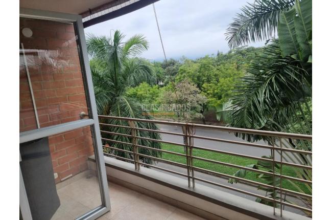 Apartamentos, Alquiler en La Hacienda