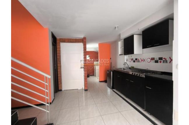 Casas, Alquiler, Ciudad Pacifica - $1.900.000
