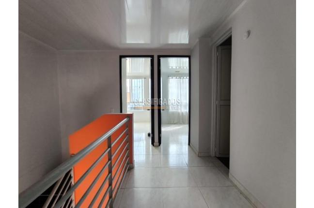 Casas, Alquiler, Ciudad Pacifica - $1.900.000