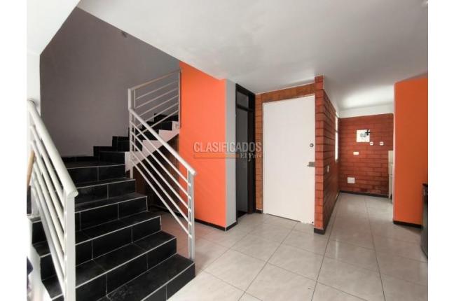 Casas, Alquiler, Ciudad Pacifica - $1.900.000