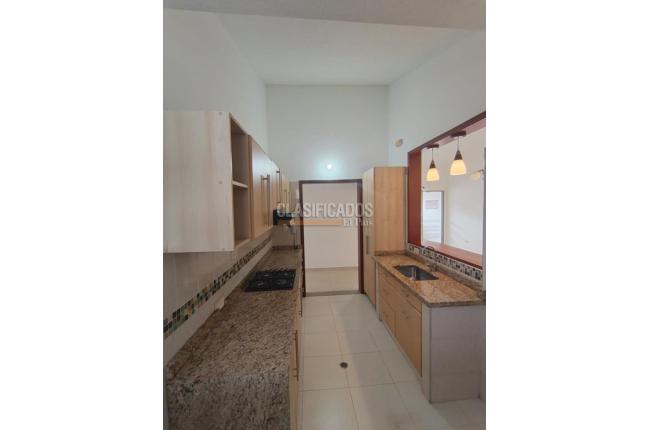 Apartamentos, Alquiler, Capri - $2.300.000