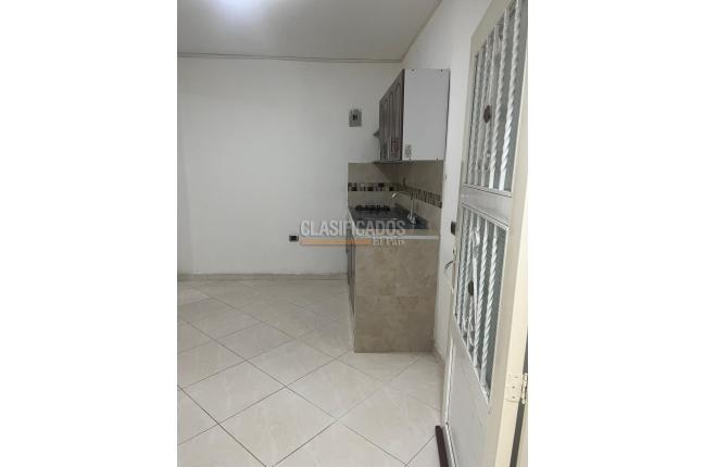 Apartaestudios, Alquiler, Colseguros - $850.000