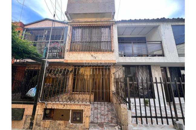 Casas, Venta en Santa Bárbara