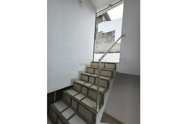 Edificios, Venta, Primero de Mayo - $850.000.000