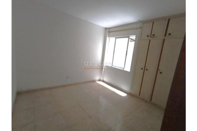 Edificios, Venta, Primero de Mayo - $850.000.000