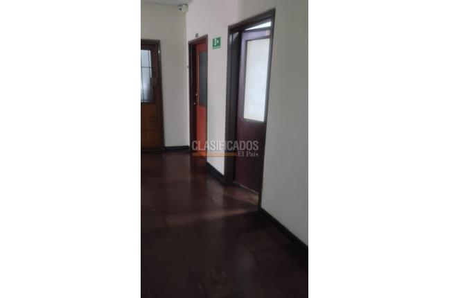 Oficinas y Consultorios, Alquiler en Ed. Suramericana