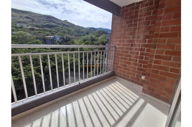 Apartamentos, Alquiler, Aguacatal - $1.800.000