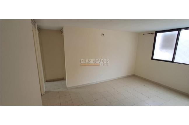 Apartamentos, Alquiler, Alcázares - $700.000
