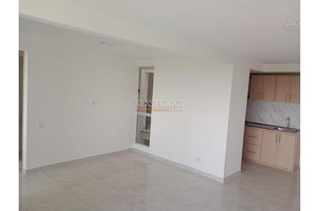 Apartamentos, Alquiler, Tierralinda del Lago - $1.600.000