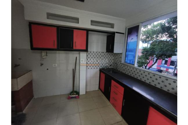 Apartaestudios, Alquiler, La Floresta - $680.000