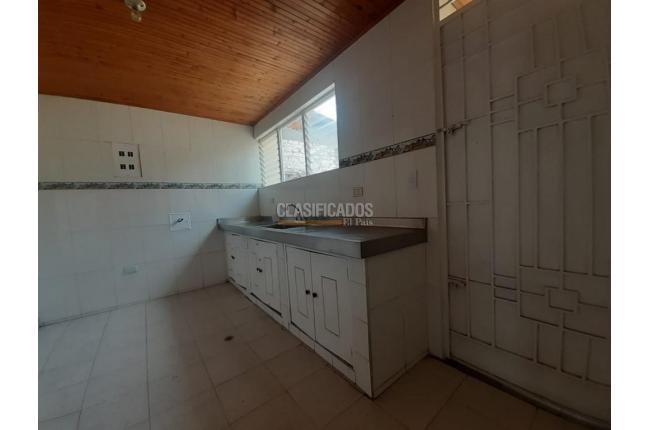 Apartamentos, Alquiler, Prados del Norte - $2.300.000