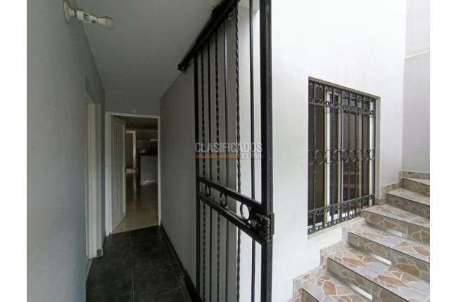 Apartamentos, Alquiler, Salomia - $900.000