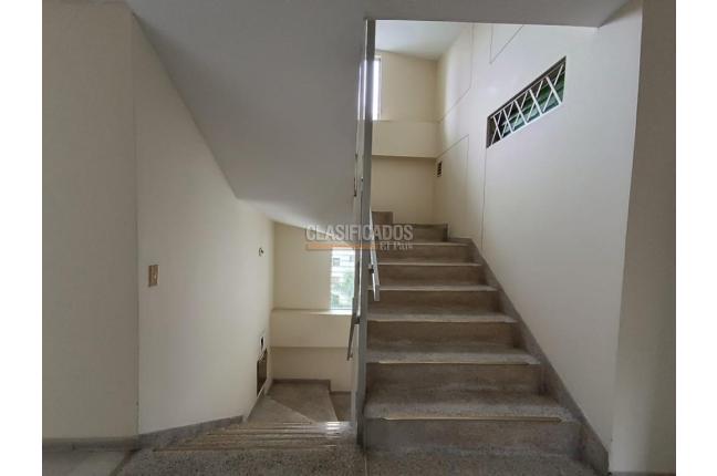 Apartamentos, Alquiler, Versalles - $1.600.000