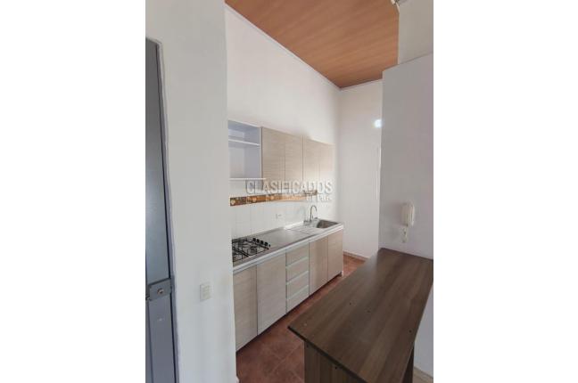 Apartamentos, Alquiler, Ciudad Pacifica - $1.300.000