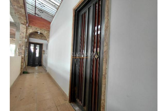 Apartaestudios, Alquiler, Libertadores - $1.000.000