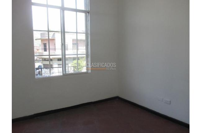 Apartamentos, Alquiler en San Bosco