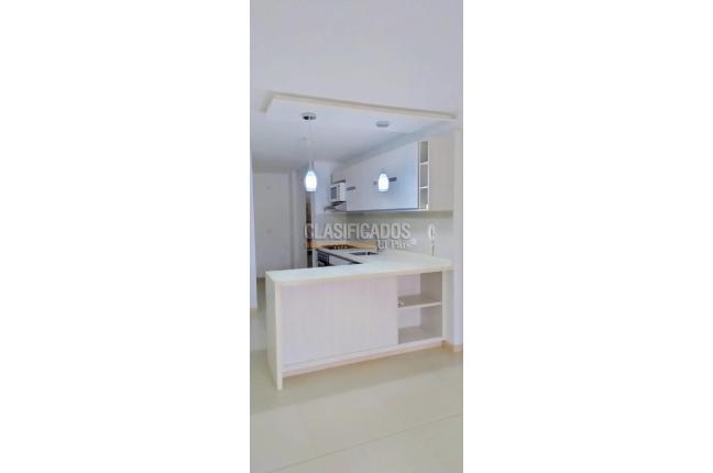 Apartamentos, Alquiler, Ciudad Pacifica - $1.800.000