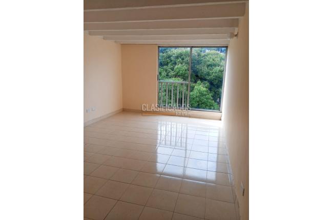 Apartamentos, Alquiler en Nápoles