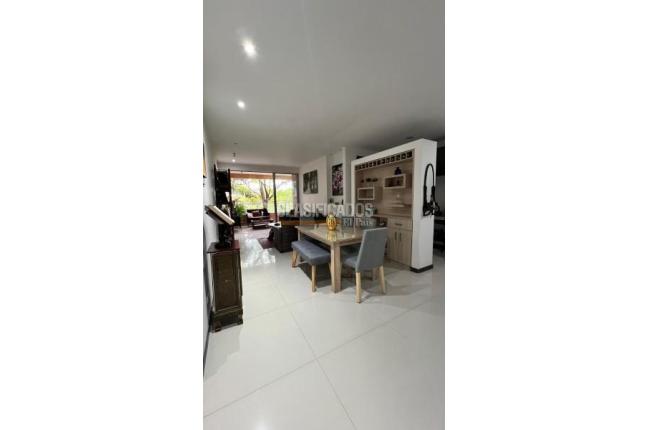 Apartamentos, Venta, Santa Isabel - $780.000.000