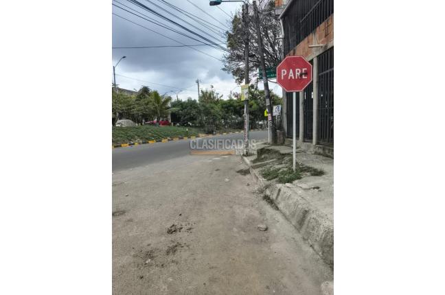 Locales y Bodegas, Alquiler en Manuela Beltrán