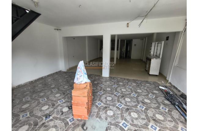 Locales y Bodegas, Alquiler, Manuela Beltrán - $850.000