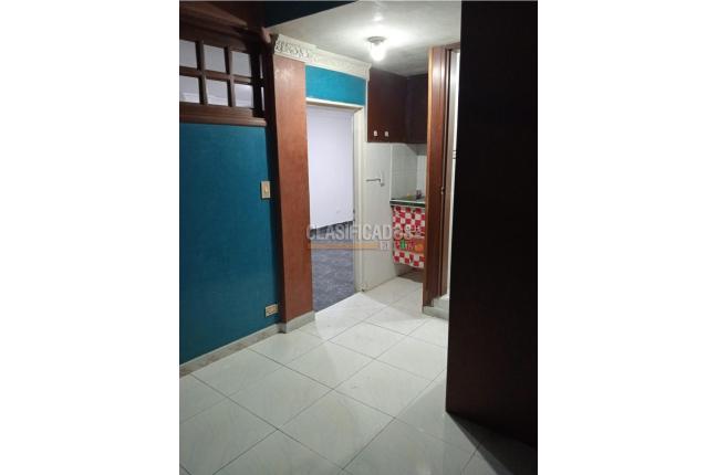 Oficinas y Consultorios, Alquiler, Ciudad Capri - $1.350.000