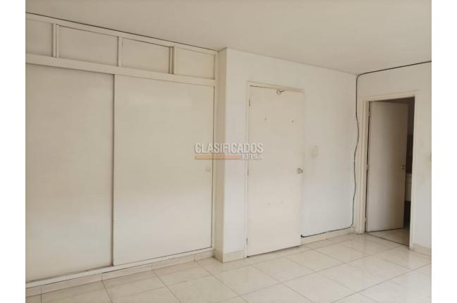 Apartamentos, Alquiler, Versalles - $2.700.000