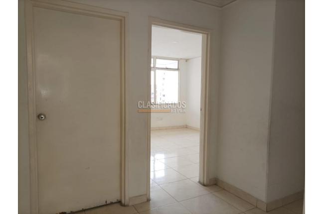Apartamentos, Alquiler, Versalles - $2.700.000