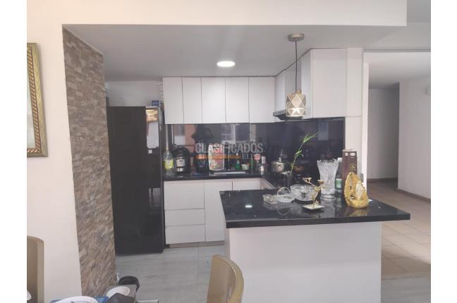 Apartamentos, Venta en Valle del Lili