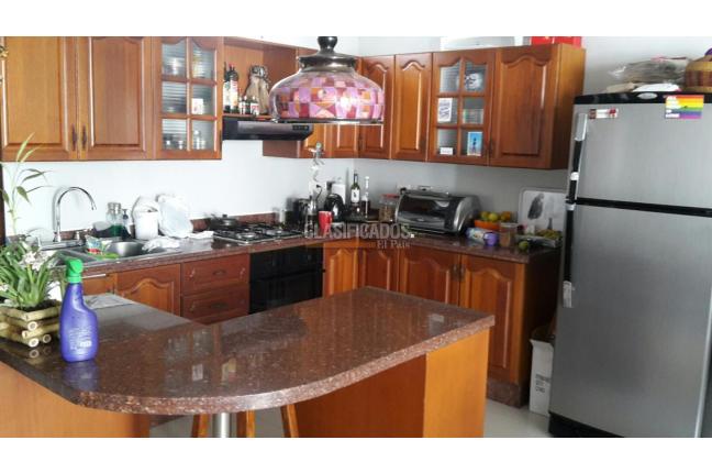 Apartamentos, Alquiler, Arboleda - $3.000.000