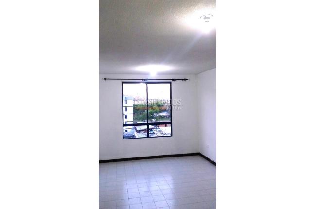 Apartamentos, Alquiler en Belisario Caicedo
