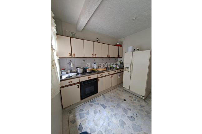 Casas, Venta, Los Cámbulos - $700.000.000