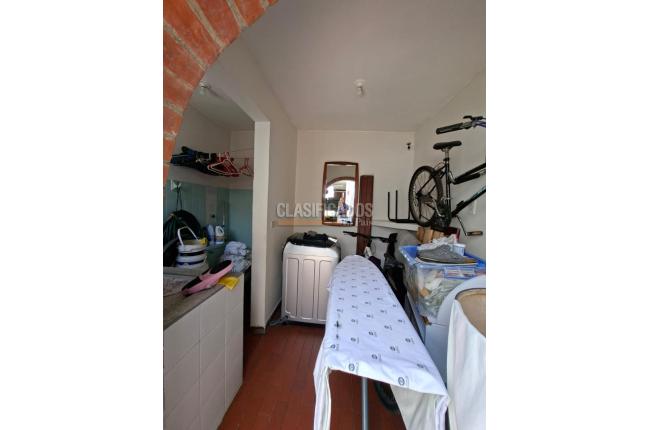 Casas, Venta, Los Cámbulos - $700.000.000