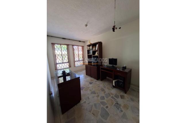 Casas, Venta, Los Cámbulos - $700.000.000