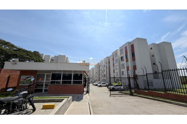 Apartamentos, Venta en Bosques del Valle