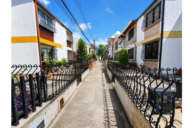 Casas, Venta, Álamos - $350.000.000