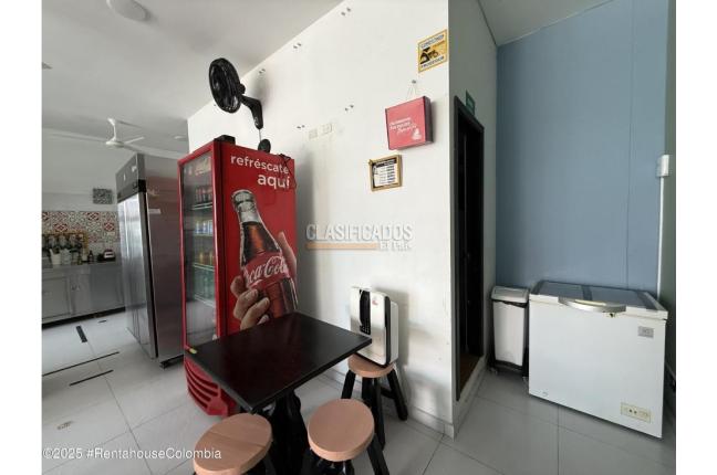 Locales y Bodegas, Alquiler, Ricaurte - $4.000.000