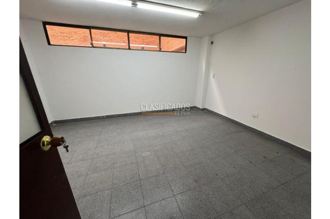 Locales y Bodegas, Alquiler, Tequendama - $2.800.000