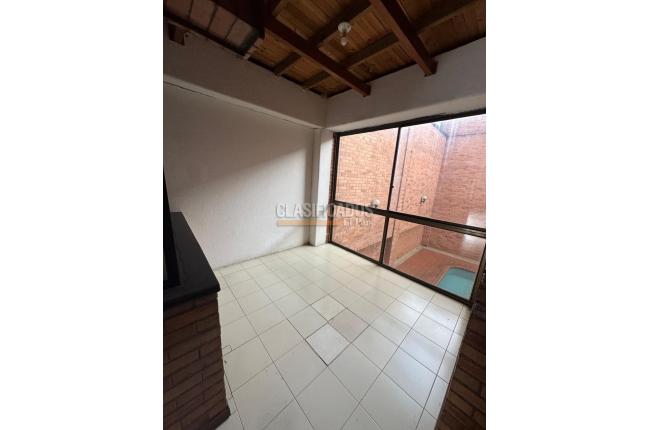 Oficinas y Consultorios, Alquiler, Tequendama - $2.700.000