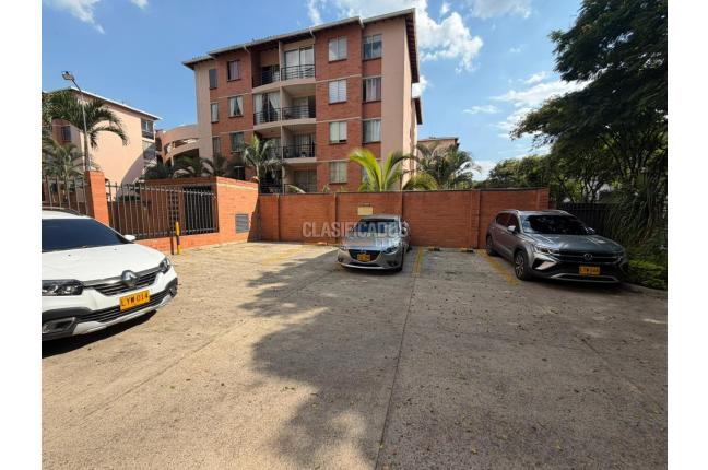 Apartamentos, Venta, Primero de Mayo - $220.000.000
