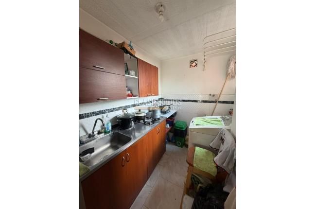 Apartamentos, Venta, Primero de Mayo - $220.000.000