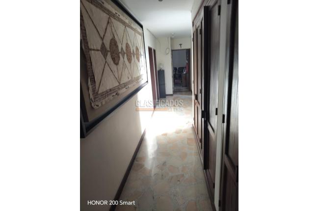 Apartamentos, Venta, Versalles - $450.000.000