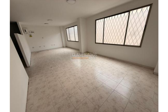 Edificios, Alquiler, Eucarístico - $25.000.000