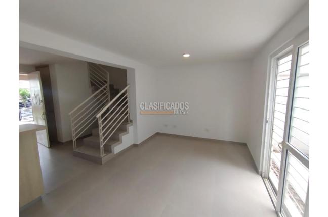 Casas, Alquiler, Ciudad Pacifica - $1.950.000