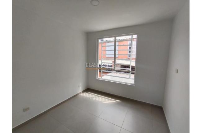 Casas, Alquiler, Ciudad Pacifica - $1.950.000