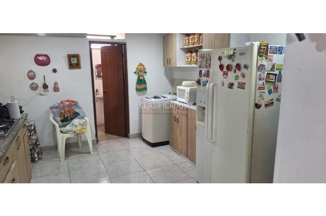 Casas, Venta, La Merced - $615.000.000