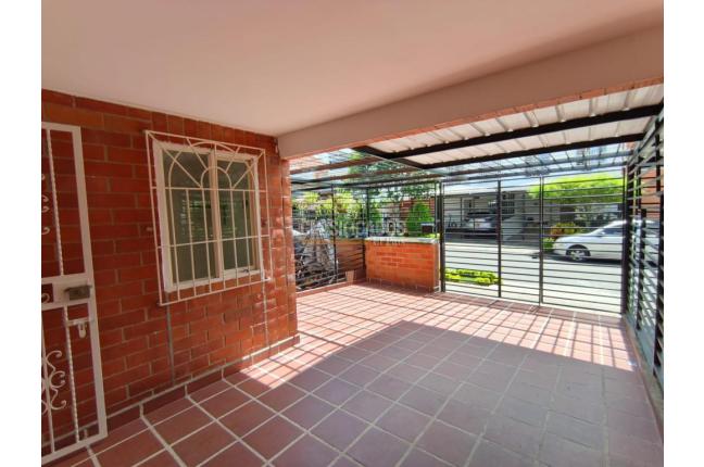 Casas, Alquiler, Ciudad Pacifica - $2.300.000
