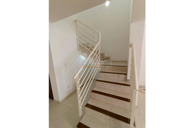 Casas, Alquiler, Ciudad Pacifica - $2.300.000